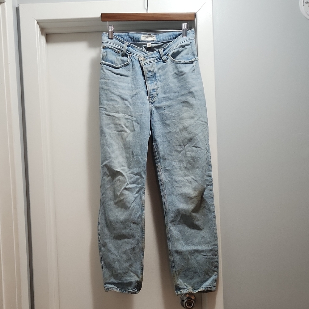 Men's Light Blue Jeans